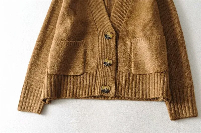 KNITTED CARDIGAN