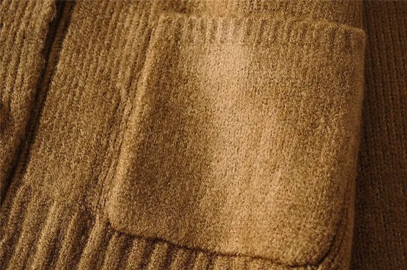 KNITTED CARDIGAN